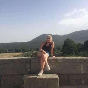 Meet your Posher, Chrissi